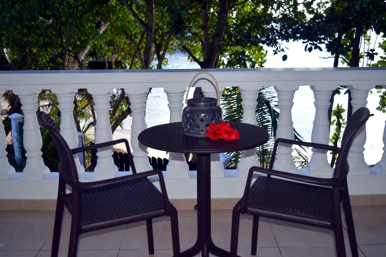 Sundown Beach Villa Glacis  5*, Glacis (Mahe)