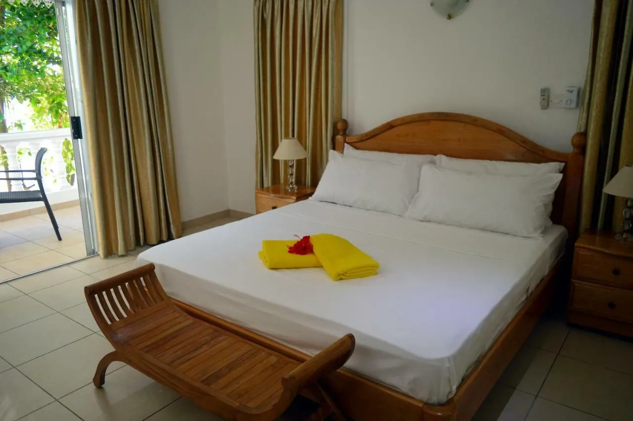 Sundown Beach Villa Glacis  5*, Glacis (Mahe) Seychellen