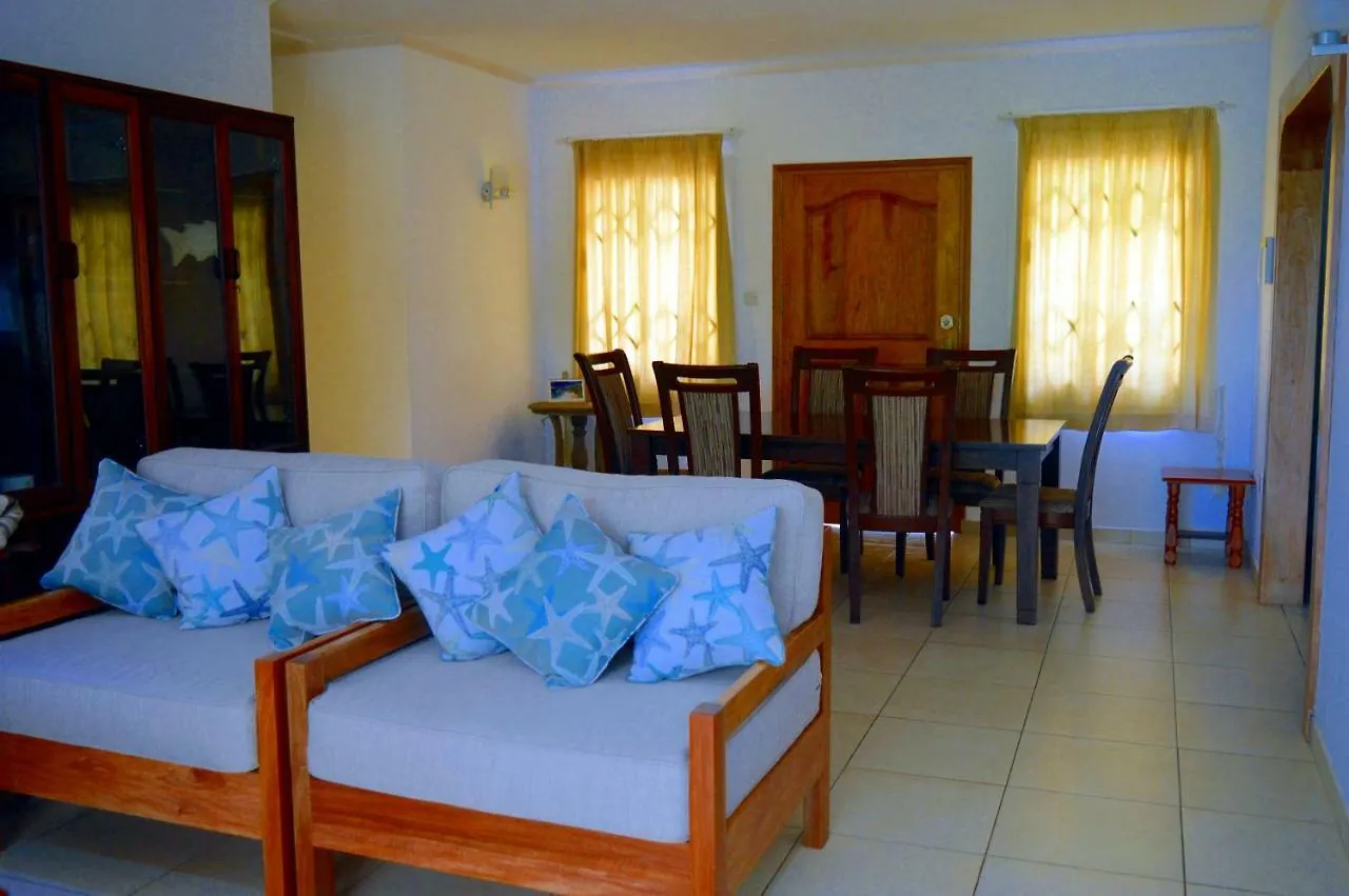 Sundown Beach Villa Glacis  Gasthof Glacis (Mahe)